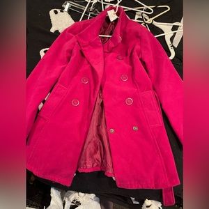 Pink beautiful Peabody button down knee length jacket. Size Medium NWT